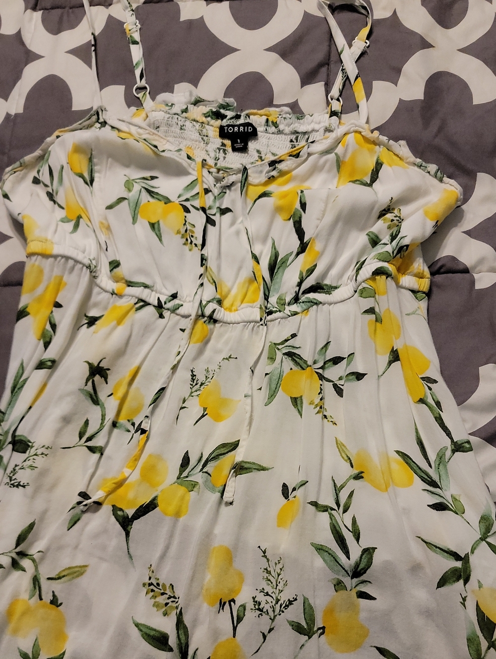 Torrid Size 1 White Lemon-Print Smocked Cami Top Plus Size Stretchy